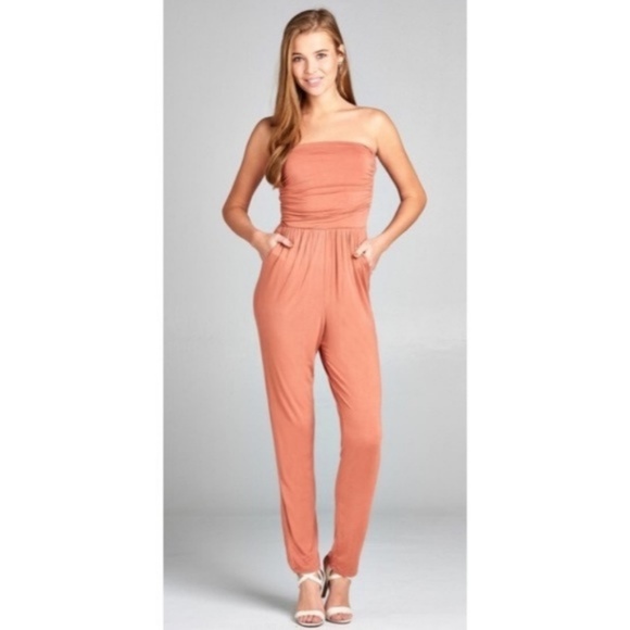 Dusty Apricot Strapless Jumpsuit Size S NWOT - Picture 4 of 4